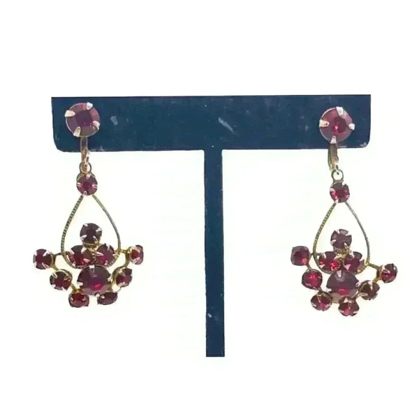 Earrings Cherry Red Long Dangle cluster Rhinestone Vintage Screw Chandelier - Picture 1 of 9